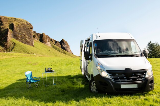 tempo traveller 17 seater